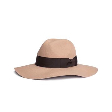 تصویر  کلاه مستقیم بافته شده